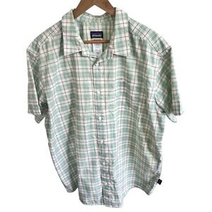 Patagonia Organic Cotton Men's Plaid Short Sleeve Button Up Outdoor Shirt Sz XL